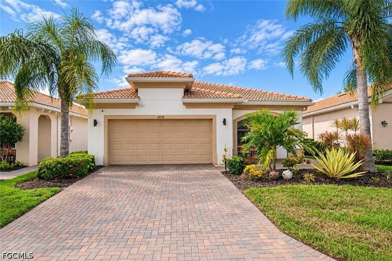2 bedroom SingleFamilyResidence at 10550 Prato Dr, Prato At Pelican Preserve, Fort Myers — photo 4