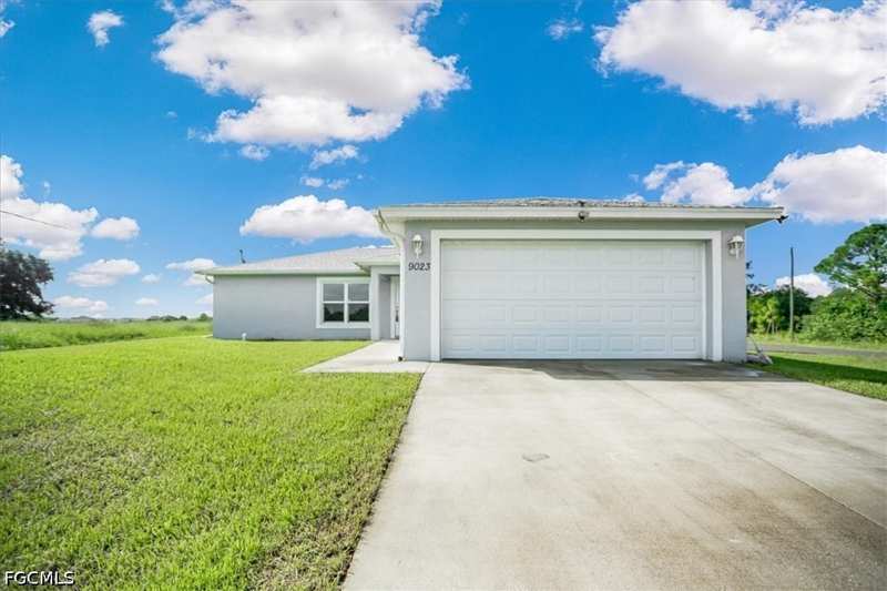 3 bedroom SingleFamilyResidence at 9023 W Crow Cir, Port Labelle, Labelle — photo 1