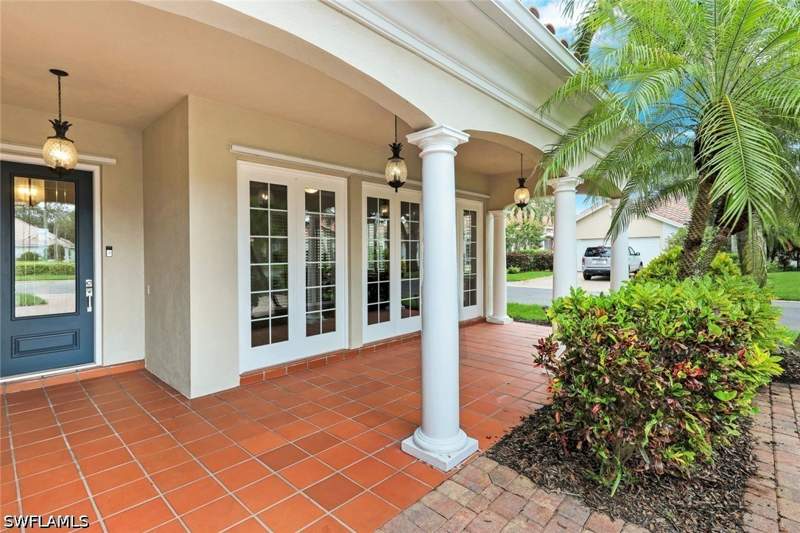 4 bedroom SingleFamilyResidence at 4362 Queen Elizabeth Way, Island Walk, Naples — photo 2