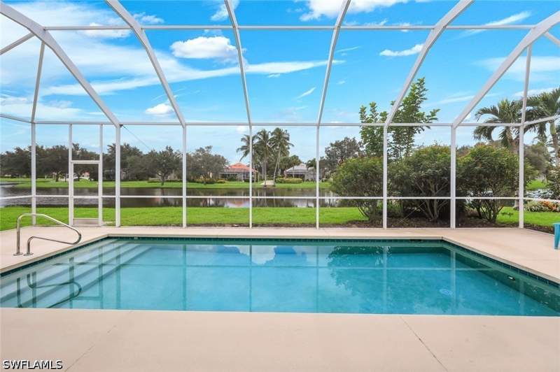4 bedroom SingleFamilyResidence at 4362 Queen Elizabeth Way, Island Walk, Naples — photo 5