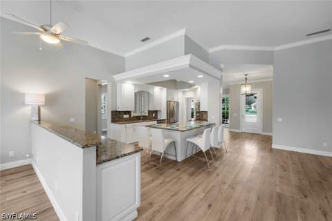 4362 Queen Elizabeth Way, Naples FL - photo 9 of 44