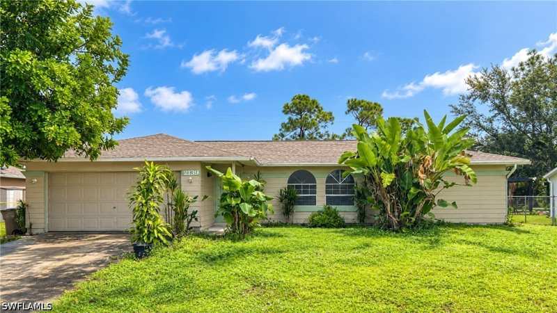 3 bedroom SingleFamilyResidence at 2139 NE 28th St, Cape Coral, Cape Coral — photo 1