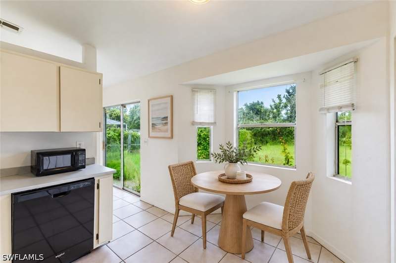3 bedroom SingleFamilyResidence at 2139 NE 28th St, Cape Coral, Cape Coral — photo 5