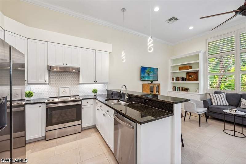 3 bedroom SingleFamilyResidence at 8599 Pepper Tree Way, Pepper Tree, Naples — photo 3