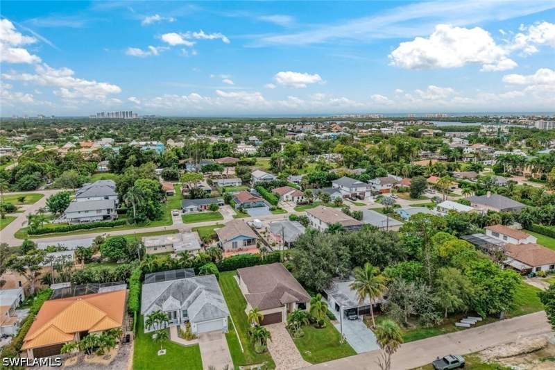 2 bedroom SingleFamilyResidence at 4401 Mariner Rd, Imperial Shores, Bonita Springs — photo 4