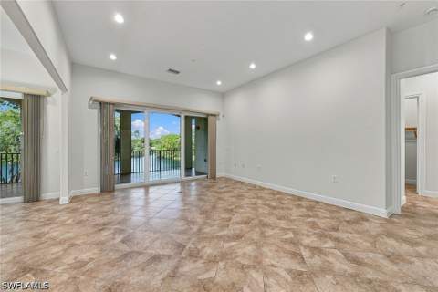 3142 Aviamar Cir 201, Naples FL - photo 7 of 50
