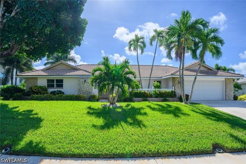 3 bedroom SingleFamilyResidence at 1763 Wavecrest Ct, Marco Island, Marco Island — photo 3