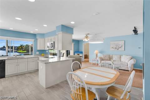 1763 Wavecrest Ct, Marco Island FL - photo 9 of 45