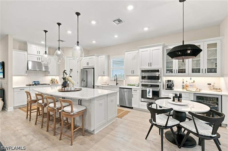 3 bedroom SingleFamilyResidence at 15788 Derna St, Esplanade By The Islands, Naples — photo 2
