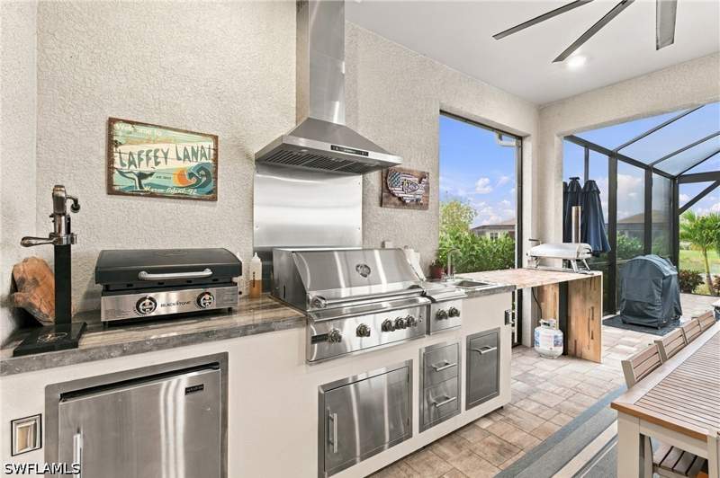 3 bedroom SingleFamilyResidence at 15788 Derna St, Esplanade By The Islands, Naples — photo 5