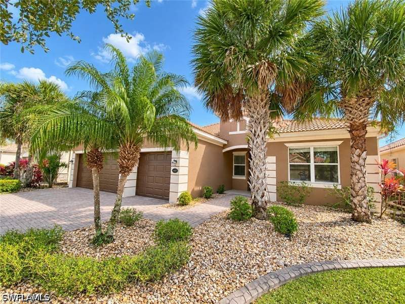 4 bedroom SingleFamilyResidence at 21718 Bella Terra Blvd, Bella Terra, Estero — photo 2