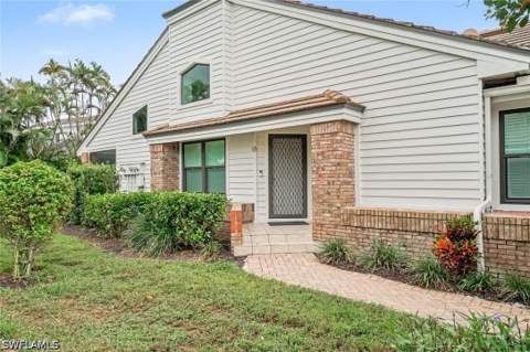 579 Park Shore Dr W I1, Naples FL - photo 6 of 38
