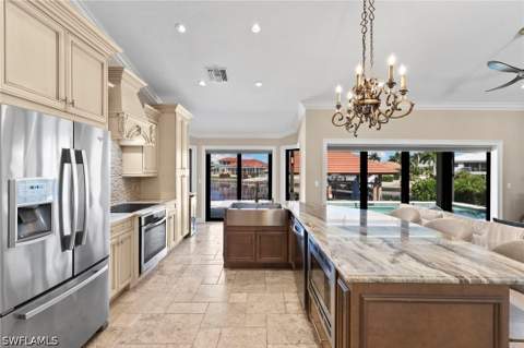 428 Persian Ct, Marco Island FL - photo 8 of 48