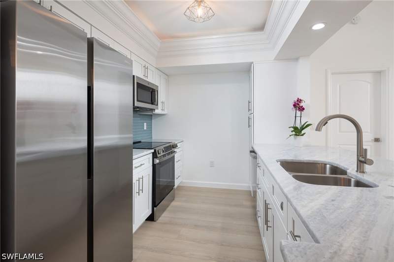 2 bedroom Condominium at 764 Willowbrook Dr 1106, Willow Brook At Pelican Bay, Naples — photo 5