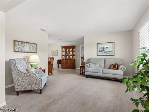 27 NE 9th Pl, Cape Coral FL - photo 7 of 37