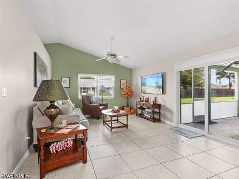 27 NE 9th Pl, Cape Coral FL - photo 9 of 37