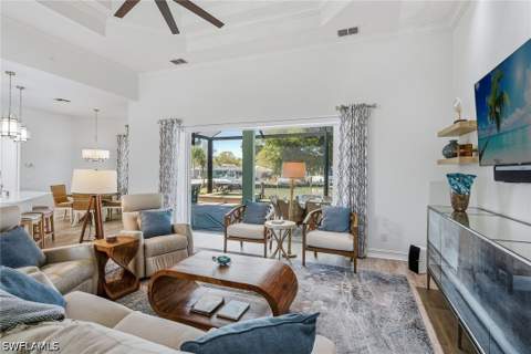 366 Grapewood Ct, Marco Island FL - photo 9 of 44