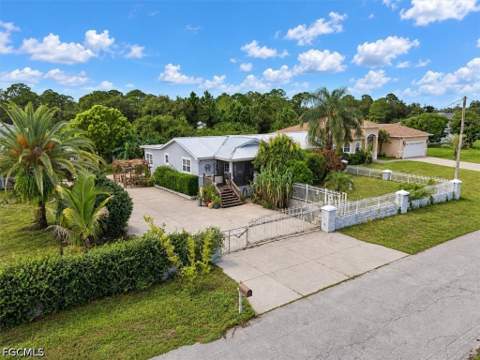 4702 Olive Ave S, Lehigh Acres FL - photo 12 of 34