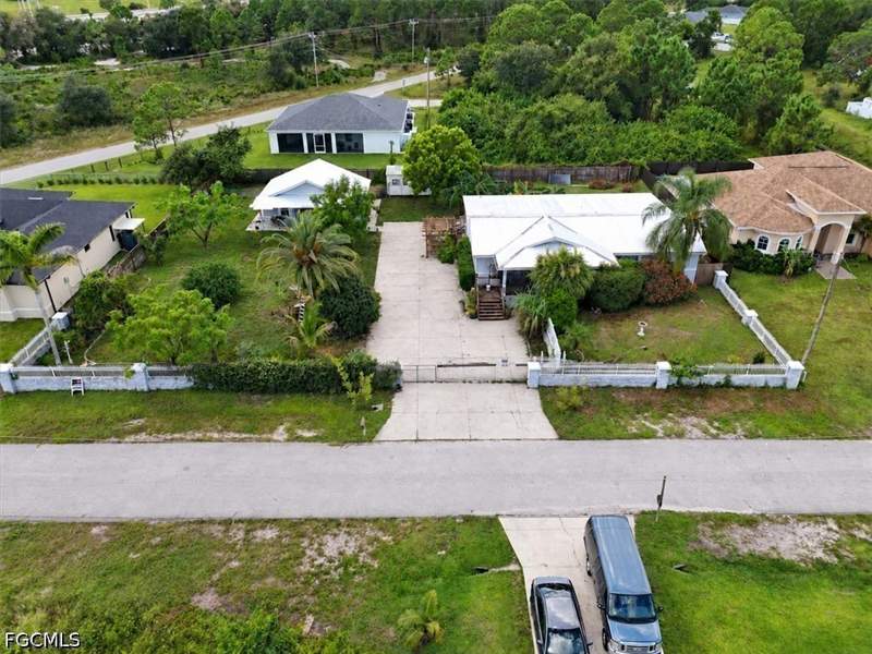 4 bedroom SingleFamilyResidence at 4702 Olive Ave S, Lehigh Acres, Lehigh Acres — photo 3