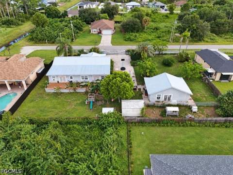 4702 Olive Ave S, Lehigh Acres FL - photo 7 of 34