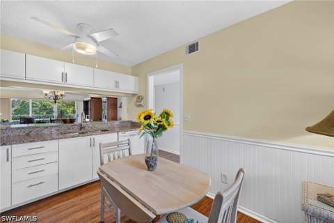 6945 Dennis Cir 203, Naples FL - photo 12 of 38