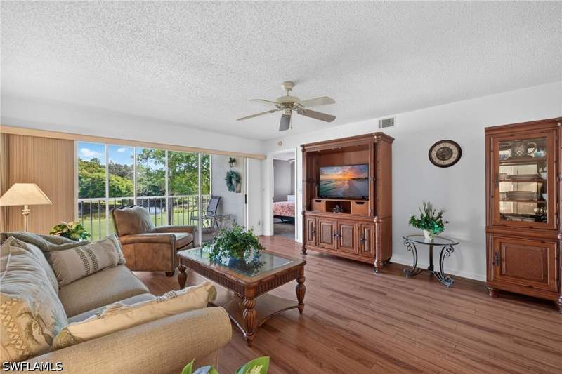 2 bedroom Condominium at 6945 Dennis Cir 203, Chatham Square, Naples — photo 2