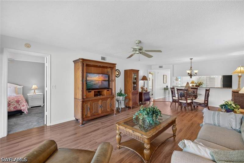 2 bedroom Condominium at 6945 Dennis Cir 203, Chatham Square, Naples — photo 4