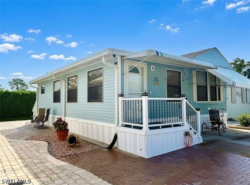 1 bedroom ManufacturedHome at 426 Vanda Sanctuary 426, Imperial Wilderness, Naples — photo 3