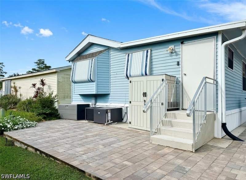 1 bedroom ManufacturedHome at 426 Vanda Sanctuary 426, Imperial Wilderness, Naples — photo 5