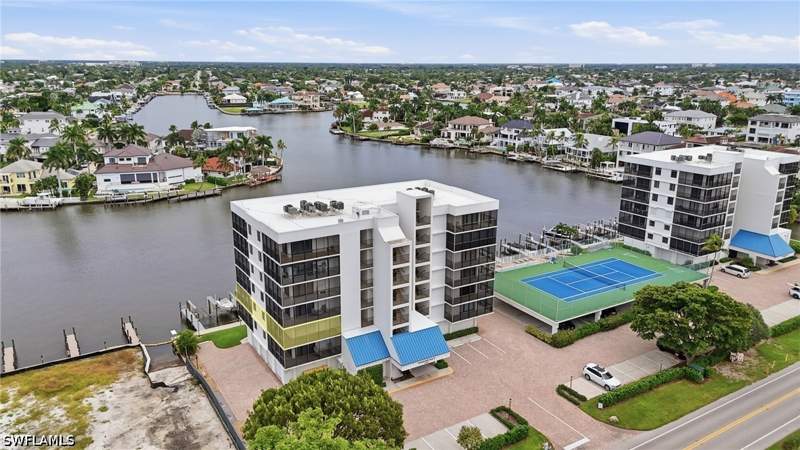 2 bedroom Condominium at 10482 Gulf Shore Dr 221, Vanderbilt Bay, Naples — photo 2
