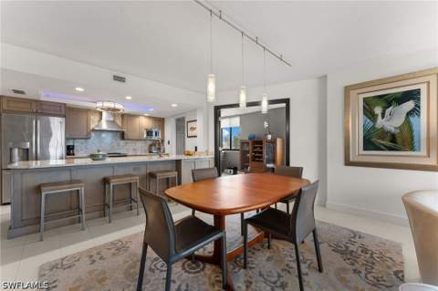 10482 Gulf Shore Dr 221, Naples FL - photo 9 of 40