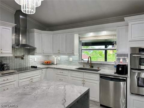 920 Alaska Ave, Lehigh Acres FL - photo 6 of 35