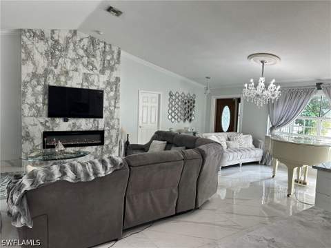 920 Alaska Ave, Lehigh Acres FL - photo 9 of 35