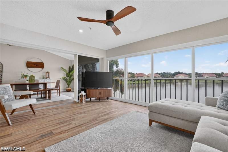 2 bedroom Condominium at 13936 Southampton Dr 3904, Wedgewood Fountain, Bonita Springs — photo 5