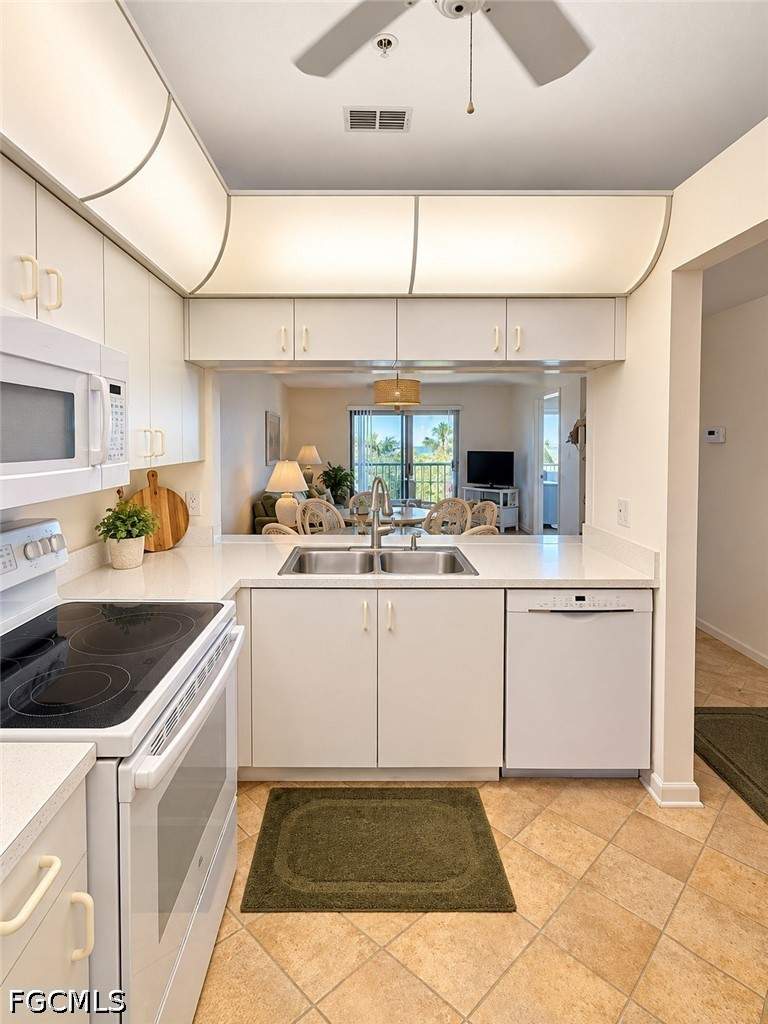 2 bedroom Condominium at 22652 Island Pines Way 252, Admirals Bay, Fort Myers Beach — photo 2