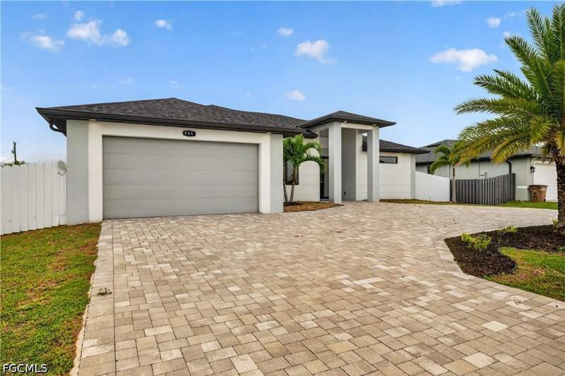 3 bedroom SingleFamilyResidence at 404 Chiquita Blvd N, Cape Coral, Cape Coral — photo 2