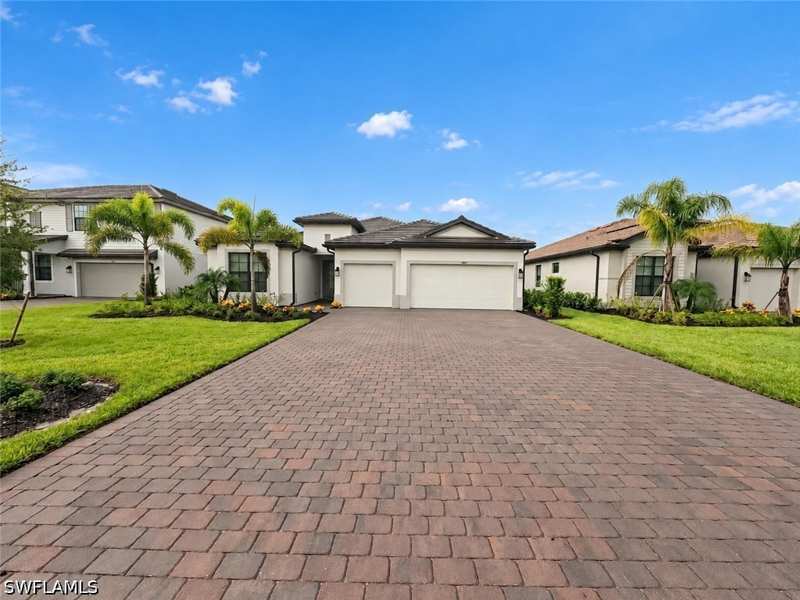 3 bedroom SingleFamilyResidence at 19108 Hanley Blvd, Verdana Village, Estero — photo 1