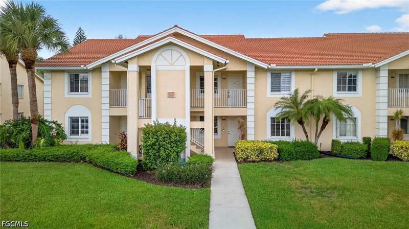 2 bedroom Condominium at 7761 Jewel Ln 202, Villages At Emerald Lakes, Naples — photo 1