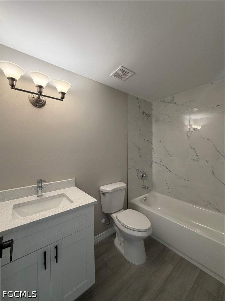 4 bedroom SingleFamilyResidence at 1410 NE Juanita Pl, Cape Coral, Cape Coral — photo 4