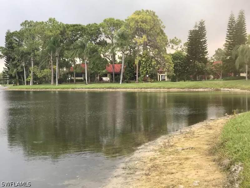 2 bedroom Condominium at 2037 Pine Isle Ln 2037, Boca Ciega Manor, Naples — photo 3