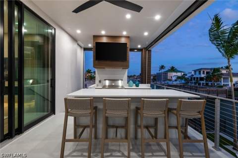 256 Trade Winds Ave, Naples FL - photo 10 of 50