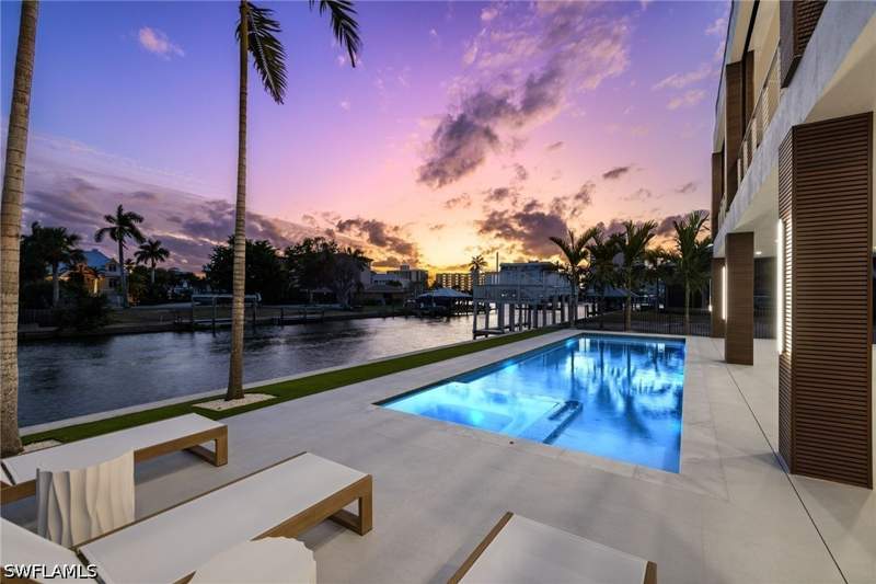 5 bedroom SingleFamilyResidence at 256 Trade Winds Ave, Conners, Naples — photo 4