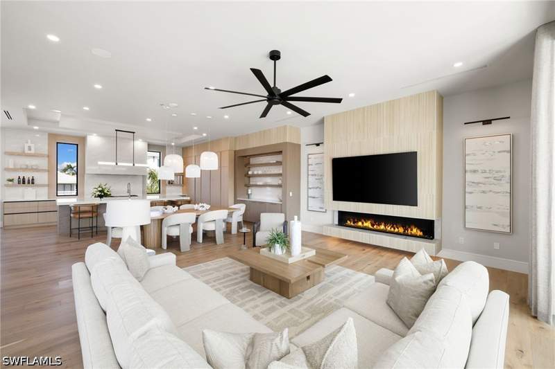 5 bedroom SingleFamilyResidence at 256 Trade Winds Ave, Conners, Naples — photo 5
