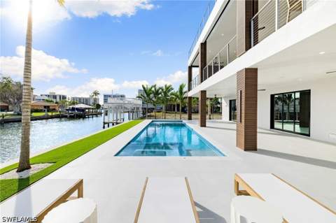 256 Trade Winds Ave, Naples FL - photo 8 of 50