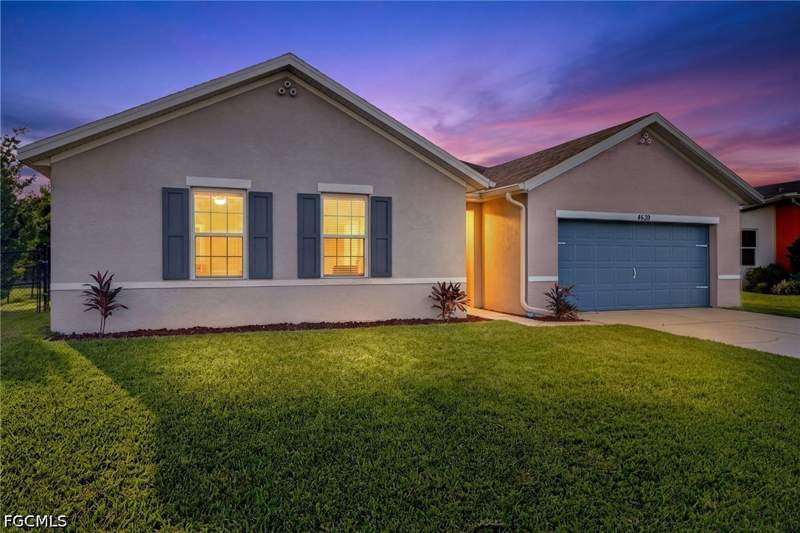 4 bedroom SingleFamilyResidence at 4630 SW 16th Pl, Cape Coral, Cape Coral — photo 2