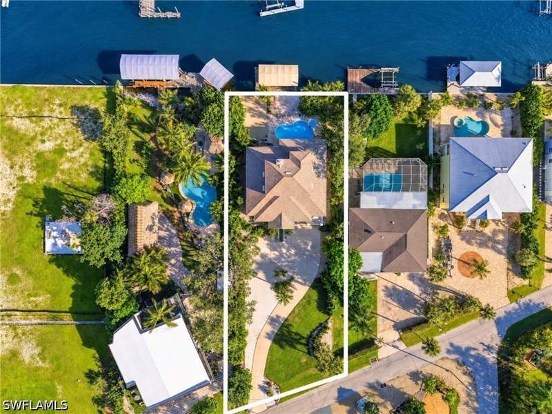 3 bedroom SingleFamilyResidence at 211 Sterling Ave, El Sol, Fort Myers Beach — photo 3