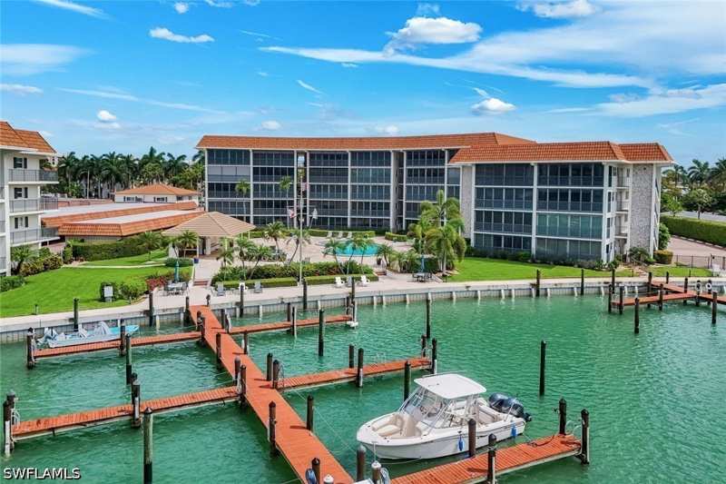 2 bedroom Condominium at 222 Harbour Dr 312, Commodore Club, Naples — photo 1