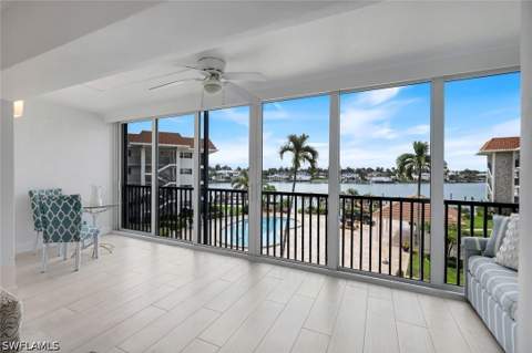 222 Harbour Dr 312, Naples FL - photo 6 of 18