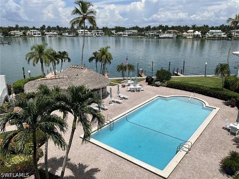 3 bedroom Condominium at 2800 Gulf Shore Blvd N 406, Gulf Bay Apartments, Naples — photo 1