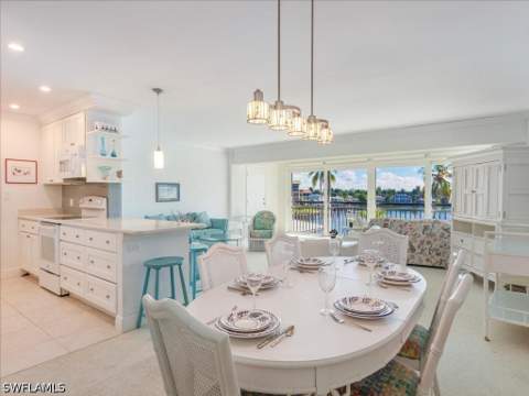 2800 Gulf Shore Blvd N 406, Naples FL - photo 12 of 19
